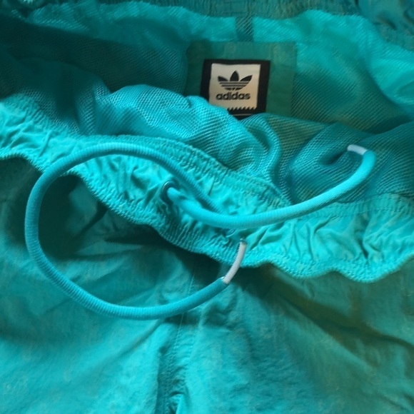 Adidas swim trunks size Large - Picture 10 of 10